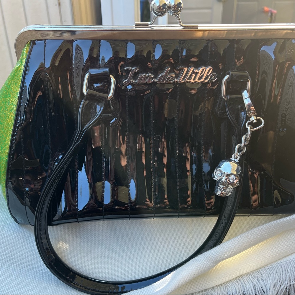 Lux de Ville purse.